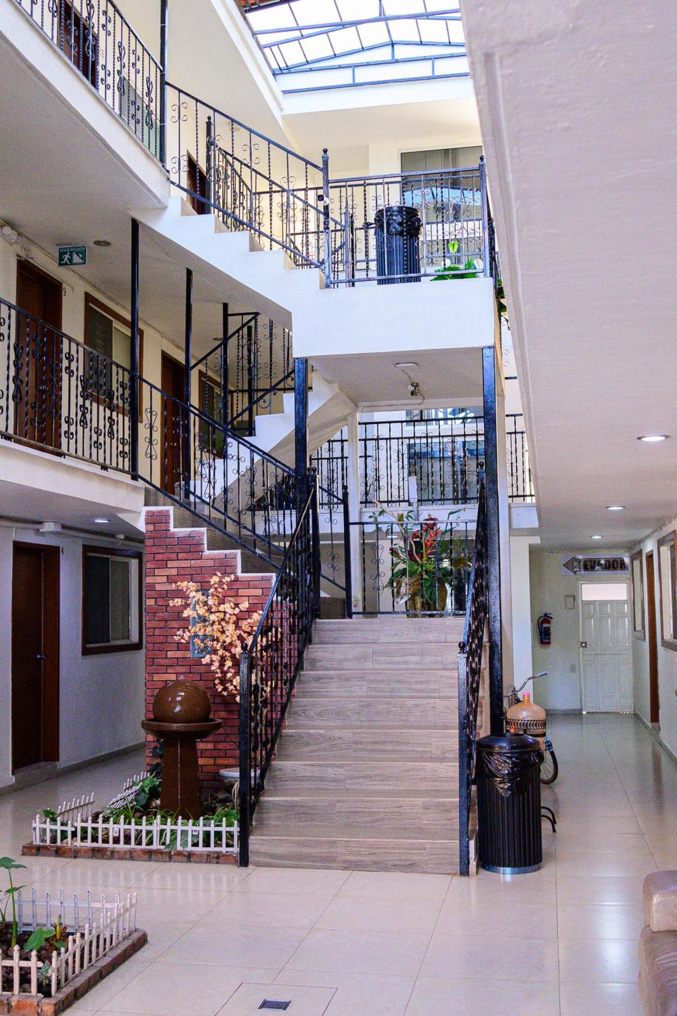 Hotel Acuario En Ocotlan Extérieur photo