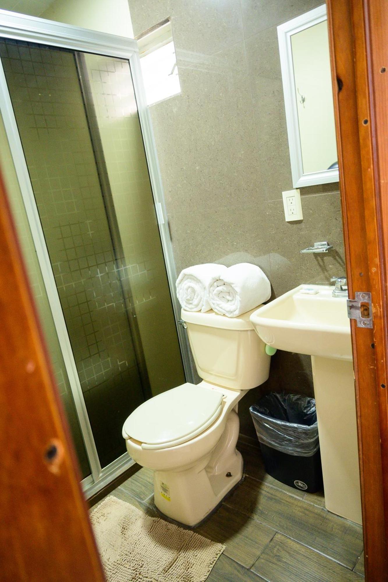 Hotel Acuario En Ocotlan Extérieur photo